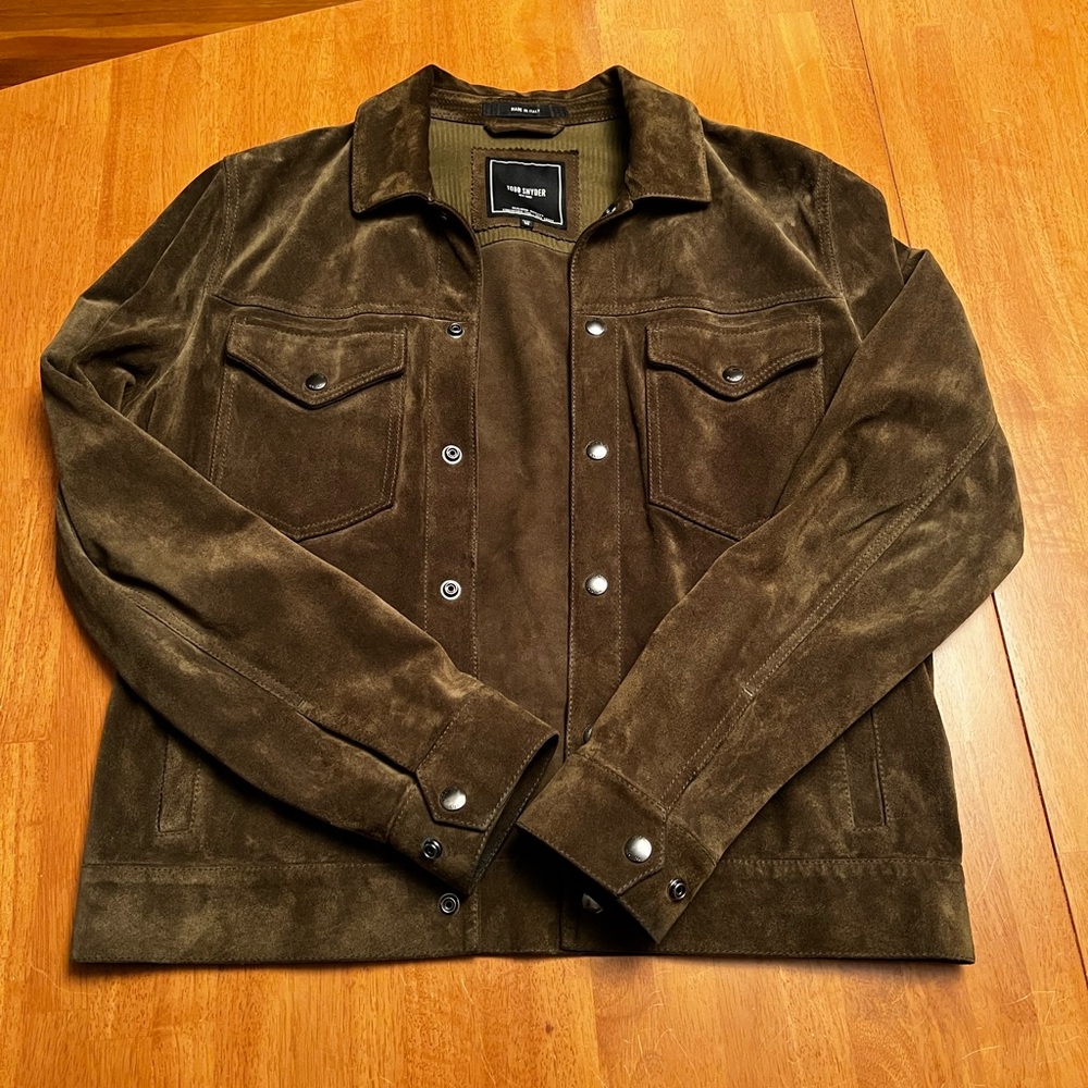 Todd Snyder Italian Suede Snap Dylan Jacket in Olive